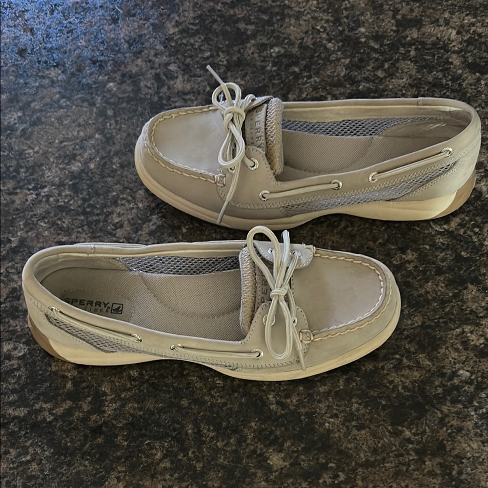 Sperry Women's Boat Shoes - Picture 2 of 8